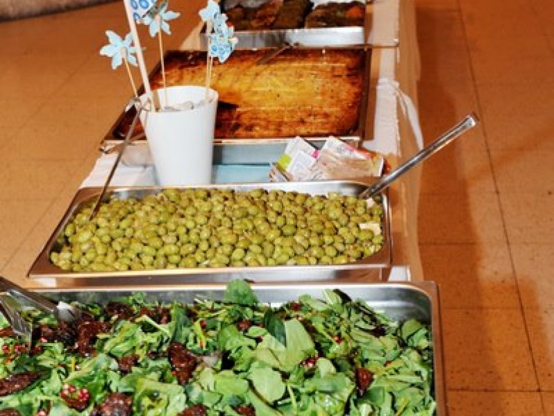 603030_398848893540804_473114609_n